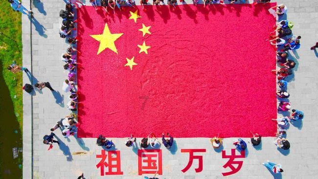 贵州发现一小镇,村民至今还穿着明朝服饰,保留600年前生活习俗
